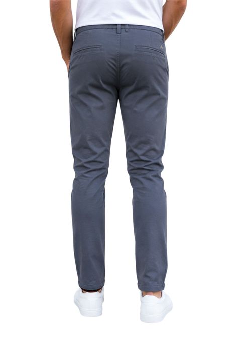 Pantalone Peuterey Free Old 05  Chino Slim Fit in Gabardina di Cotone Stretch PEUTEREY | Pantaloni | PI.274699010519IP042